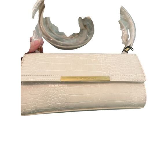 NWT Tahari Cream Crossbody and Change Purse Spring Natural - Picture 10 of 12